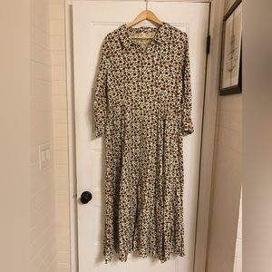 NWT Roollee button down maxi dress with flowered print size xl